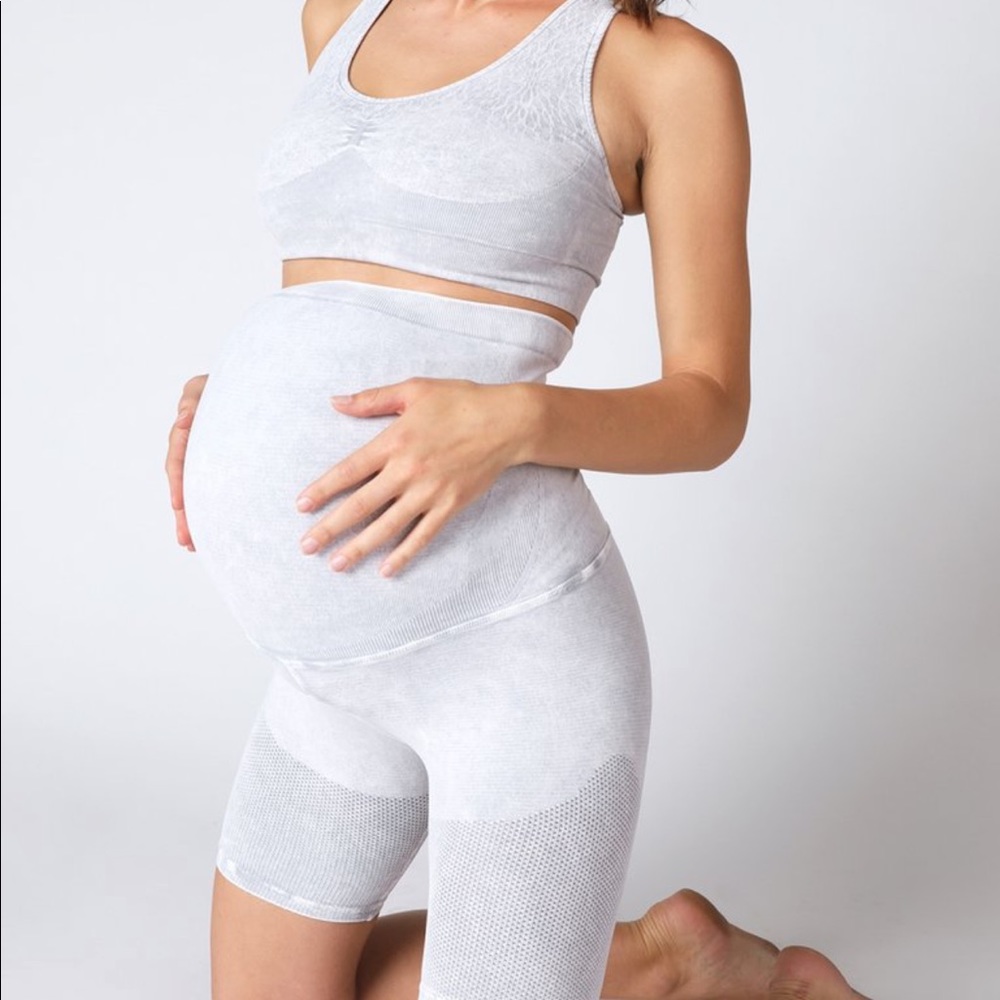 🤰Avo mom maternity biker short /mesh